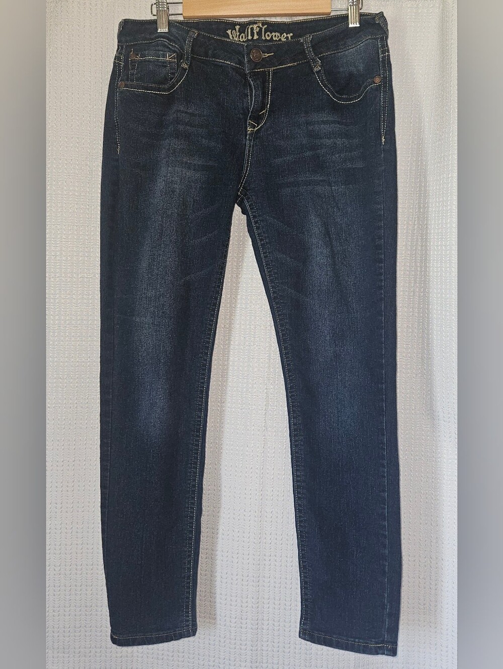 WallFlower Skinny Jeans Dark Wash Size 15